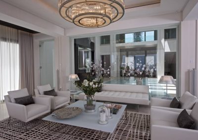 2015-04-09-12-17-01-1280-960-2-70-04-taylor-interiors-elegant-contemporary-design-living-room-marbella